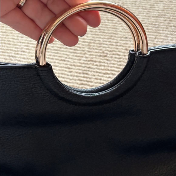 LC LAUREN CONRAD faux leather. Black hand bag. Gold handles. Zipper closure. - Picture 2 of 9